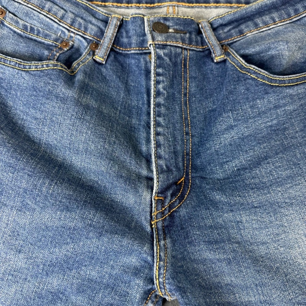 Levis 505 Regular Fit Straight Leg Jeans Mens 33x30 Medium Wash Blue Denim - Picture 3 of 14